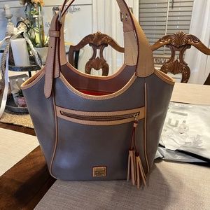 Dooney & Bourke purse